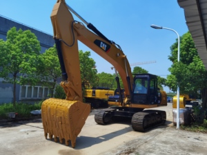 รถขุดตีนตะขาบไฮดรอลิก Caterpillar 330D มือสอง น้ำหนัก 35 ตัน สภาพดีเยี่ยม เครื่องจักรก่อสร้างสำหรับงานหนัก ขาย - Product Image 5