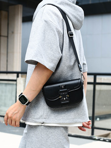 Bolso Bandolera Negro Vintage, Bolso de Hombro para Negocios, Bolso Mensajero de Moda para Hombre en Cuero PU, con Cierre Impermeable y Cremallera - Product Image 4
