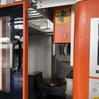 Centre d'usinage CNC 5 axes TSINGZIWA L300-D avec commande Fanuc pour l'usinage des métaux