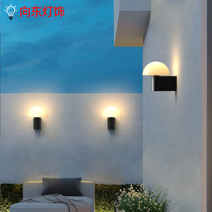 Lampe murale extérieure étanche à capteur, design minimaliste, forme hémisphérique, pour cour, villa, jardin, balcon - Product Image 2