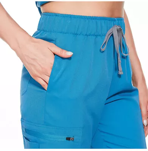 Ensemble de gommages coordonnés pour femmes LOGO PERSONNALISÉ Ensembles d'uniformes de gommage à manches courtes Infirmière avec poches Ensemble uniforme de clinique d'infirmière - Product Image 6