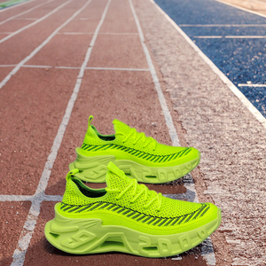 Chaussures de course légères et respirantes pour hommes, tendance mode, tissu tricoté, semelles antidérapantes en PVC, durables, grandes tailles, pour le jogging et les loisirs - Product Image 3