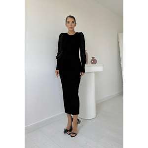 Vestido de punto ajustado negro con abertura, cuello redondo, cintura natural y manga larga translúcida para mujer - Product Image 5