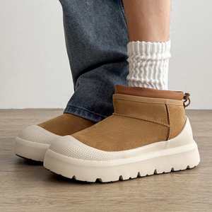Bottes d'hiver courtes doublées de polaire pour couple |   Chaussures en velours de fibres de vache pour hommes |   Bottes de neige de haute qualité - Product Image 1