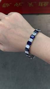 สร้อยข้อมือเทนนิสแบบวินเทจประดับไพลินสังเคราะห์จาก All Fashion Lab  ทำจากเงินสเตอร์ลิง ชุบทอง ชุบโรเดียม ผลิตโดยบุคคลที่สาม - Product Image 6