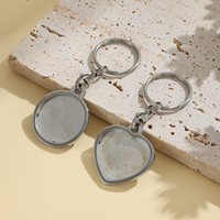 Yiwu Aceon acier inoxydable forme personnalisée taille centre rainuré bord surélevé bricolage Cabochon coeur lunette ronde pendentif porte-clés