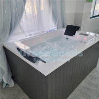 Baignoire de luxe en acrylique de grande taille 1800X1200mm pour deux personnes avec cascade, commande intelligente, massage, spa, baignoire à remous