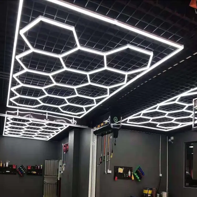 ไฟแอลอีดีติดเพดานหกเหลี่ยมมีรายละเอียดทรงหกเหลี่ยมไฟ LED ติดเพดานสำหรับห้องยิมโรงรถ110V