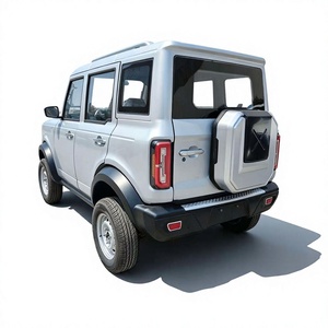 Mini SUV tout-terrain télécommandé avec boîte de vitesses de voiture et petit véhicule électrique à basse vitesse, mini voiture électrique. - Product Image 5