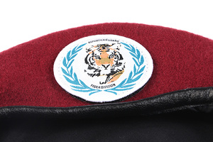 100% Len Chính Hãng Da Ribbon <span class=keywords><strong>Red</strong></span> Đào Tạo Nhiệm Vụ Nghi Lễ An Ninh Chiến Thuật Màu Đỏ Pháp Beret Hat Cho Nam Giới Và Phụ Nữ - Product Image 3