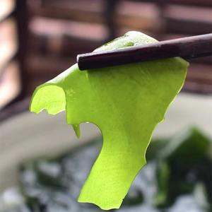 طحالب بحرية مضغوطة ومجففة محفوظة بالملح، مطهوة بالبخار جاهزة للأكل، غنية بالعناصر الغذائية، شتلات طازجة طرية، غير مقطعة، لا تحتاج للغسل أو إزالة الرمل. - Product Image 3