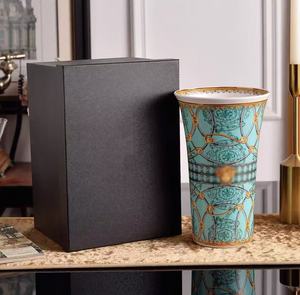 <span class=keywords><strong>Vaso</strong></span> da Tavolo in Ceramica Porcellanata con Intarsi in Oro, Design Europeo di Lusso YanJun per Arredamento Casa e Regalo di Nozze - Product Image 2