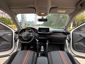 Dongfeng <span class=keywords><strong>Peugeot</strong></span> <span class=keywords><strong>2008</strong></span> Voiture à <span class=keywords><strong>essence</strong></span> à transmission <span class=keywords><strong>automatique</strong></span> 5 places Produits d'occasionVoitures les plus vendues fabriquées en Chine - Product Image 5