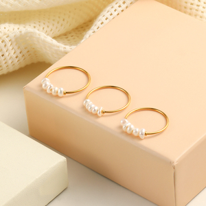 Anillo de Perlas de Agua Dulce Dreamshow, Joyería de Acero Inoxidable Chapada en Oro de 18k, Anillos de Perlas para Mujer - Product Image 1