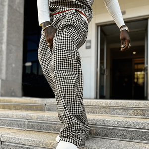 Completo Sportivo da Uomo con Logo Personalizzato, Stile Y2K, Gilet Senza Maniche a Pied-de-Poule e Pantaloni Larghi, Abbigliamento Streetwear - Product Image 3