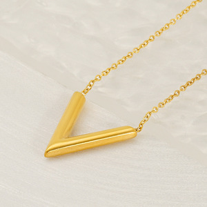 Zogxin Letter V Pendant Necklace Gold Zinc Alloy Simple Clavicle Chain Daily Wear Gift for Women - Product Image 3