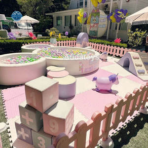 Aire de jeux intérieure pour filles, <span class=keywords><strong>piscine</strong></span> à balles en forme d'ours de couleur crème et équipement de jeux doux, location d'équipements pour fêtes, équipements pour écoles pour enfants - Product Image 1