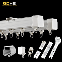 Rail de rideau en alliage d'aluminium OEM d'usine, à ondulations en S, avec embout de fin de rail et rail de rideau pliable en S, longueur personnalisée 6/6,7 m