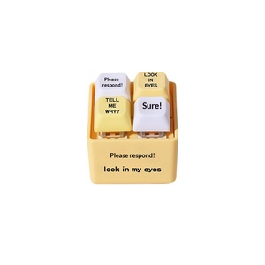 Answer Me Voice Porte-clés pendentif, bouton de clavier de décompression, lumineux magique, jouet unisexe pour enfants en plastique, à partir de 14 ans - Product Image 5