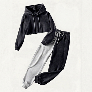Conjunto Deportivo Informal con Capucha para Mujer, Diseño de Moda, Color Sólido, Transpirable, Ecológico, Cómodo para Invierno, con Logotipo en la Parte Delantera - Product Image 1