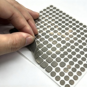 Pads de blindage ronds découpés gris pour l'isolation et la protection EMI dans les claviers de jeu et les appareils intelligents - Product Image 1
