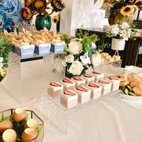 Fantaisie Banquets De Fête De Mariage Acrylique Table Gâteau Dessert Traiteur Présentoir Buffet Rack Titulaire Acrylique Alimentaire Présentoir