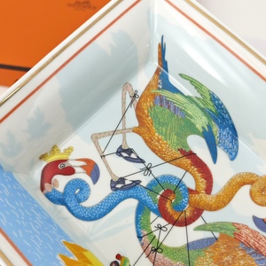 Venta al por mayor de fábrica: Bandejas de almacenamiento ecológicas con forma de mano, de cerámica y metal, estilo Art Deco, para artesanías, plantas, joyas y pequeños objetos. - Product Image 3