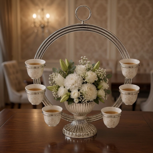 Elegante Supporto in Metallo Argentato per Tazze da Tè e Caffè con Centrotavola Floreale, Espositore Decorativo da Tavolo per Ramadan - Product Image 2