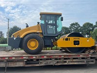 Rouleau vibratoire à tambour unique XS113E, rouleau compresseur lourd pour la construction de routes et d'infrastructures