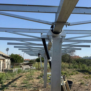 Support de suivi d'entraînement de pivotement <span class=keywords><strong>photovoltaïque</strong></span> système de montage solaire au sol traqueur solaire intelligent à axe unique - Product Image 1