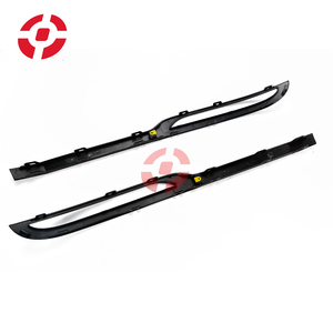 Inserto Paraurti Posteriore Destro di Qualità Premium OE LR093570 per Land Rover Range Rover <span class=keywords><strong>Velar</strong></span> 2017-2024 Ricambi <span class=keywords><strong>Auto</strong></span> - Product Image 3
