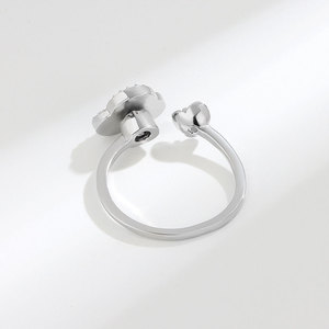 Anillo giratorio de joyería para mujer, con microincrustaciones de circonita, esmalte negro, cobre, flor rosa, estilo vintage, joyería antiestrés unisex - Product Image 5