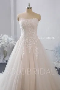 China Manufacturer 15 Years Blush Strapless A Line Tulle And Floral Lace Wedding Dresses Of 2021 Popular Designs