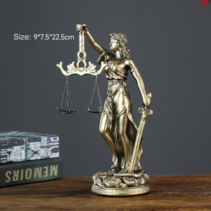 Sculpture en résine de la déesse Thémi - Bureau d'avocat, justice judiciaire, équité, équilibre juridique, style anime, objet de collection, Halloween - Product Image 6