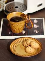 Ensemble tasse et soucoupe en céramique moderne avec poignée en forme d'écureuil, motif de feuilles en relief, tasse à café, passe au micro-ondes et au lave-vaisselle, pour la décoration de la maison