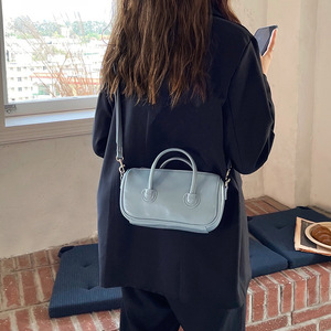 Sac bandoulière de conception coréenne, bleu brume, couleur unie, fermeture à glissière, sac à bandoulière portable pour femme, printemps 2021 - Product Image 1