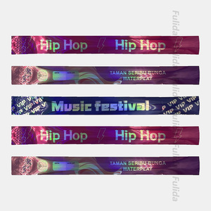 Logotipo personalizado evento holográfico Pulsera Plástico vinilo impresión concierto reflectante Festival banda promocional - Product Image 4