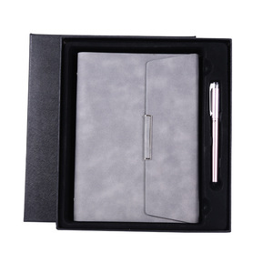 Carnet de notes promotionnel A5 en cuir rétro avec logo personnalisé et boucle, idéal pour les entreprises - Product Image 4