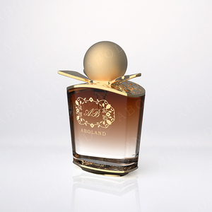 ขวดน้ำหอมดีไซน์ใหม่หรูหราไฮเอนด์คลาสสิกขนาด 100 มล. ขวดแก้วเปล่า ปรับแต่งได้ ฝาขวดพิเศษคุณภาพสูง บรรจุภัณฑ์น้ำหอม - Product Image 3