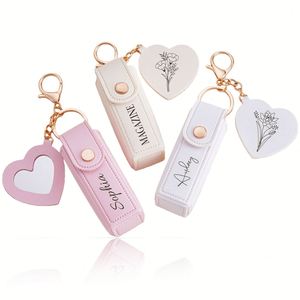 Pochette de rangement pour rouge à lèvres personnalisée avec porte-clés et mini miroir cœur, étui de voyage gravé pour baume à lèvres avec fleur de naissance - Product Image 1