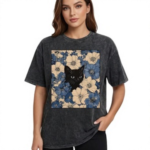 T-shirt en jersey pour femme, imprimé floral chat noir délavé, col rond, manches courtes, épaules tombantes, coupe ample, décontracté, haut d'été, 100% coton - Product Image 4