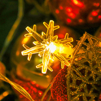 Guirnalda de Luces LED 3M con 20 Luces en Forma de Estrella y Copo de Nieve, Funciona con 3 Pilas AA, Luz Blanca Cálida, Modo Dual, Decoración Navideña