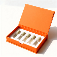 Boîtes cadeaux cosmétiques et de soins de la peau personnalisées de luxe avec inserts pour les soins de la peau et les parfums avec un design d'impression en relief