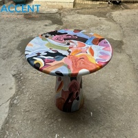 Mesa de Comedor Artística Pintada a Mano, Mesa Redonda de FRP Multicolor de Lujo, Mesa Escultural Abstracta Personalizada para Proyectos de Restaurantes de Alta Gama