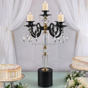 Candelabri Alti in Metallo Nero per Centrotavola Decorativi per Matrimoni ed Eventi - Product Image 1