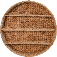 Étagère murale ronde à trois niveaux en jacinthe tressée à la main, style rotin, idéale pour l'entrée, la chambre, le salon et la chambre d'hôtes.