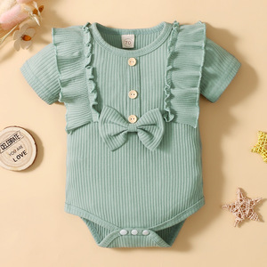 Venta al por mayor: Monos de verano para bebé niña, de manga corta, con encaje y diseño de tira, color liso, estilo adorable. - Product Image 4