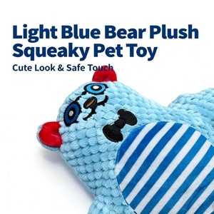 Jouet à mâcher couineur en peluche ours bleu clair mignon pour animaux de compagnie - Velours ananas avec oreilles rouges et nœud papillon noir pour petits et moyens animaux de compagnie, usage quotidien décontracté - Product Image 1