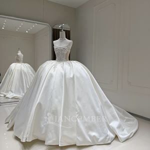 Robe de mariée romantique ivoire Xx111 avec col ras du cou orné de cristaux, robe de bal en satin et appliques en dentelle pour cérémonie religieuse formelle Jancember - Product Image 6