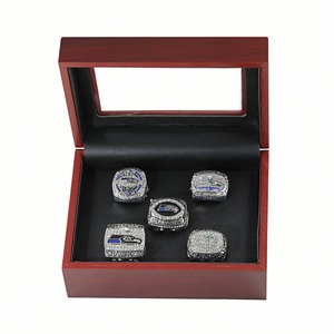 Ensemble de 5 bagues de championnat des Seattle Seahawks dans une boîte en bois, collection pour fans de la NFL Super Bowl XLVIII <span class=keywords><strong>2013</strong></span> 2014 NFC - Product Image 4